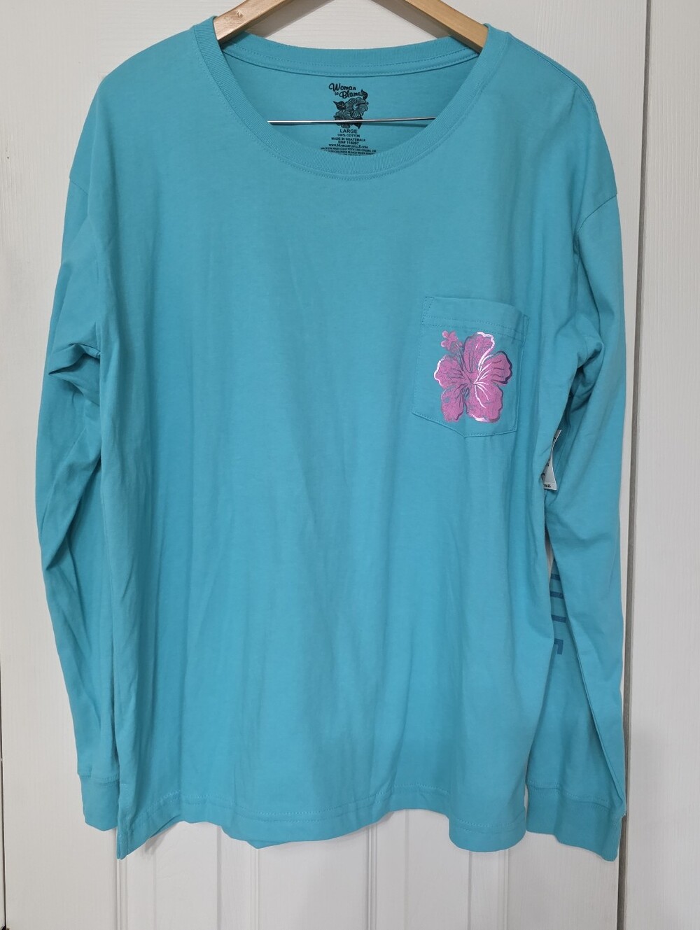NWT Men's Long-Sleeve Margaritaville Pocket Tee with Pink Hibiscus - Turquoise